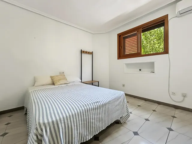VILLA DE 7 DORMITORIOS Y 3 BAÑOS EN DEHESA DE CAMPOAMOR (ORIHUELA COSTA) — 17