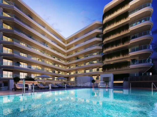 Fuengirola - Primera Planta de lujo - 3 dormitorios - garaje - trastero - piscina - spa — 18