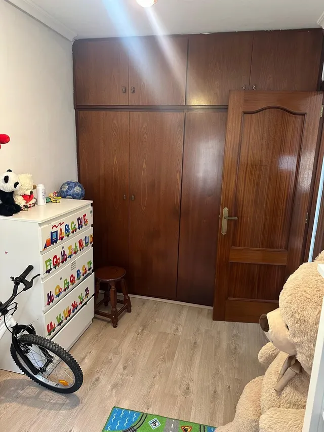 Piso Reformado en Avilés - La Magdalena: ¡Tu Nuevo Hogar Espera por Ti!       Cómpralo por 495€ / mes — 15