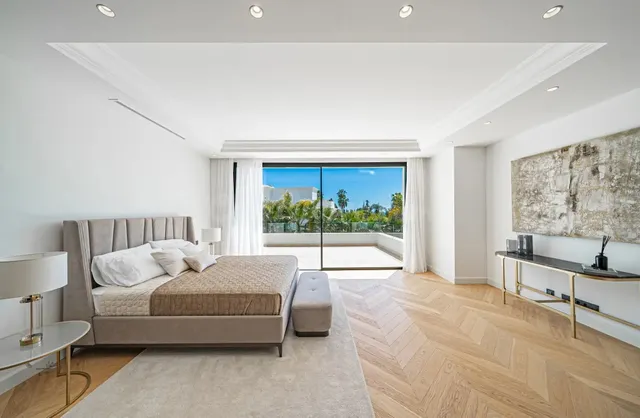 EXCLUSIVO RESIDENCIAL DE OBRA NUEVA EN LA COSTA DEL SOL — 9