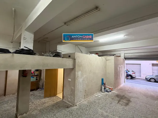 Local comercial en elda, junto a avenida de madrid — 18