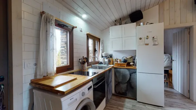 Hermosa vivienda en la Arquitectura negra — 6