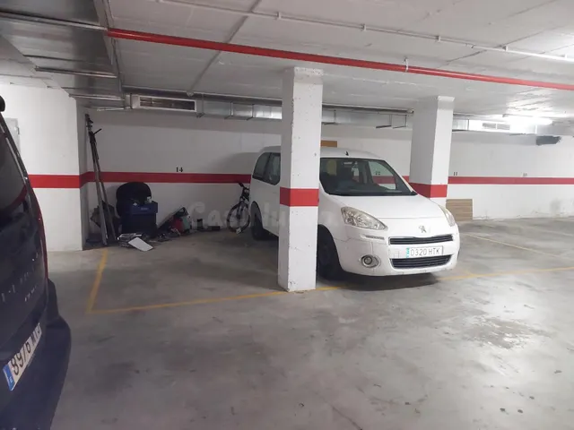 Plaza de garge en Oliva - foto 4