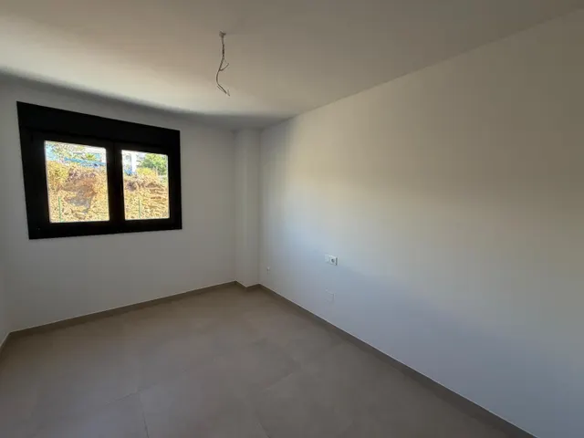 Vivienda moderna en urbanización privada Mijas con vistas al mar — 21