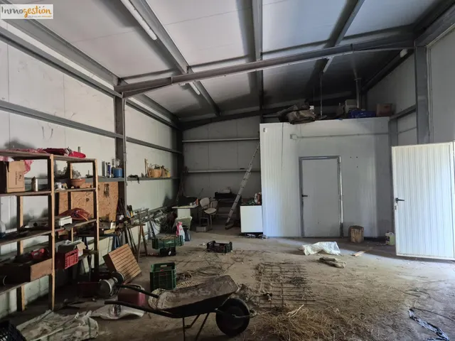 TERRENO CON NAVE EN VENTA EN VILLABAÑEZ (VALLADOLID) — 7