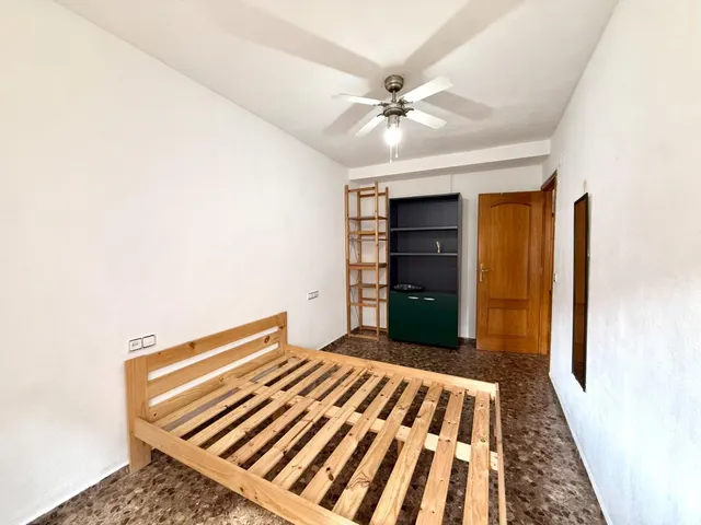 Piso de 4 habitaciones en alquiler en Torrent — 10
