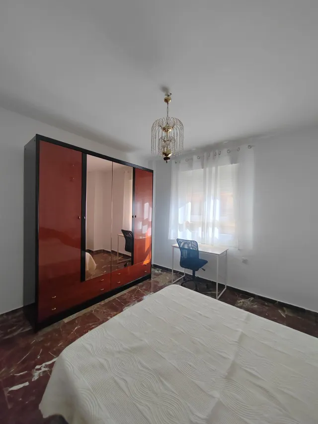 SE ALQUILA HABITACIÓN EN MILLÁN DE PRIEGO. — 13