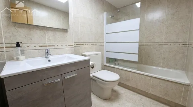 Apartamento en venta en la playa de Bellreguard a 300 metros del mar con garaje y trastero — 11