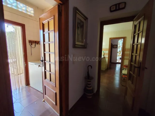 Espectacular villa con piscina y amplios jardines en los urrutias — 5