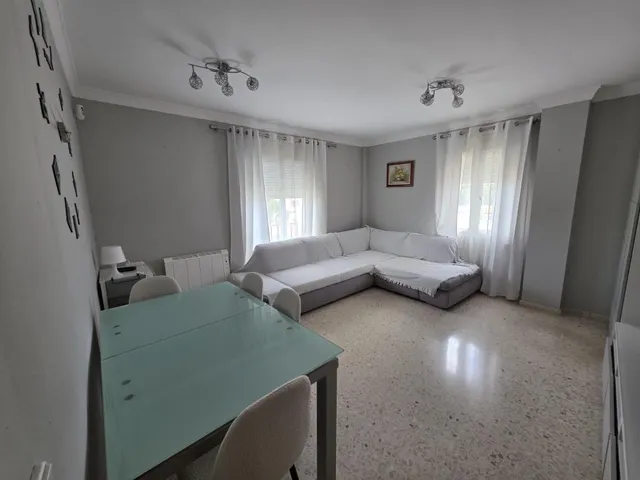 Se vende piso de dos habitaciones con garaje en san roque — 2