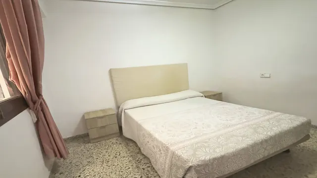 Piso en venta en Calle de Tomàs Ortuño — 15
