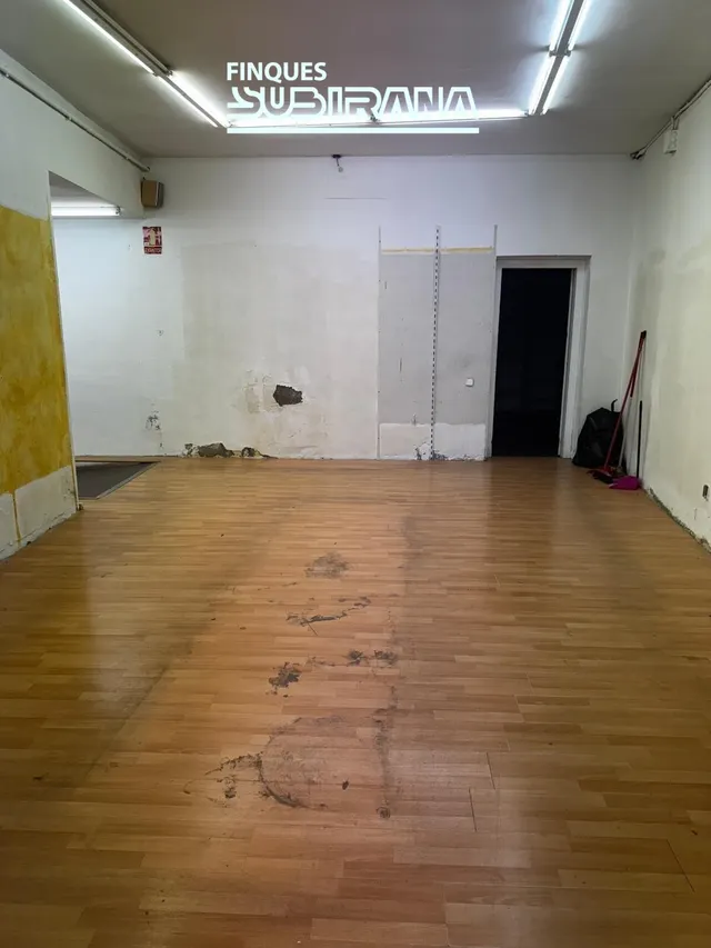 Amplíssim local comercial de 436 m2 al centre d'Igualada — 10