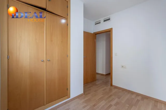 Ático dúplex junto Alhamar con 2 garajes y 2 trasteros — 16