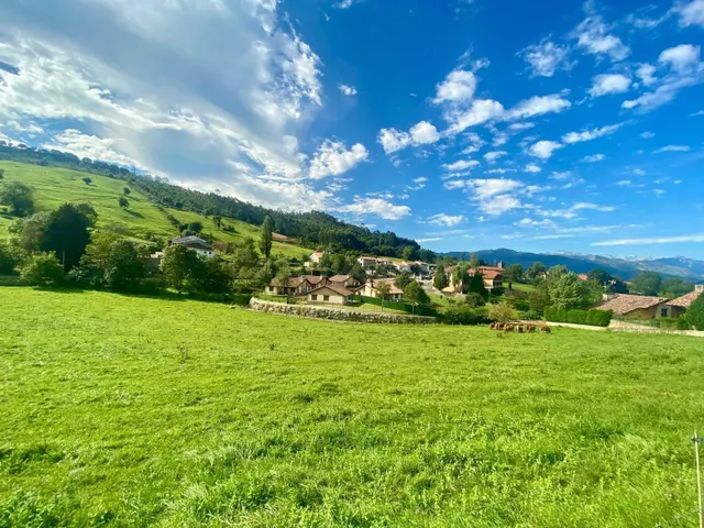 FINCA URBANA EN ABANILLAS ( VAL DE SAN VICENTE)
