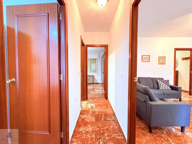 En venta en Valdepasillas, junto a Sinforiano Madroñero — 33