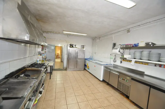Local comercial 3 habitaciones 540m² en venta - Comunidad va - foto 3