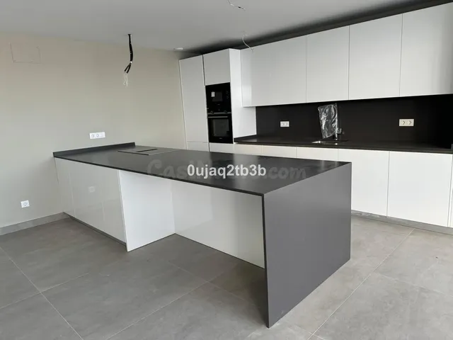 Apartamento 3 habitaciones 186m² en venta - Costa Del Sol - foto 2