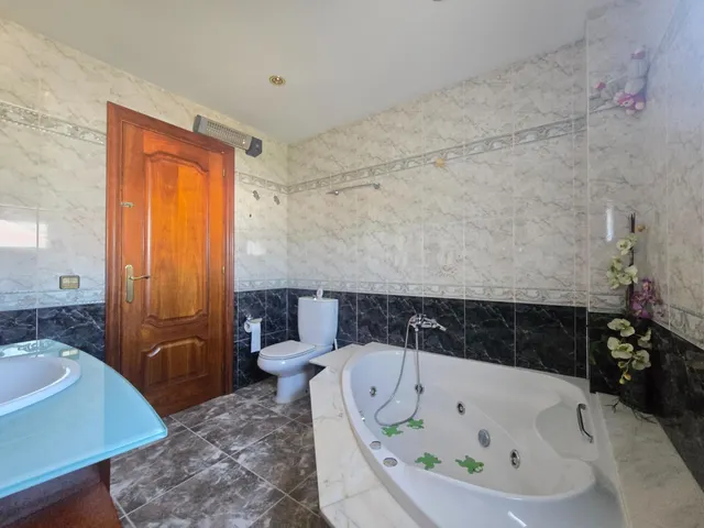 Distinción, privacidad y estilo en el corazón de Canyelles – Una finca excepcional — 21