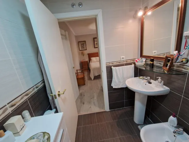 AOC VENDE PISO TOTALMENTE REFORMADO EN LOMINCHAR 2,HAB,2 BAÑOS, GARAJE Y TRASTERO. — 34