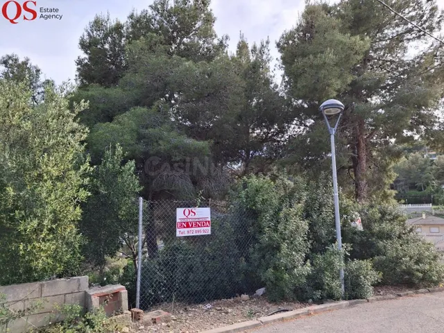 Terreno urbano en la urbanización Els Jardins, Cunit