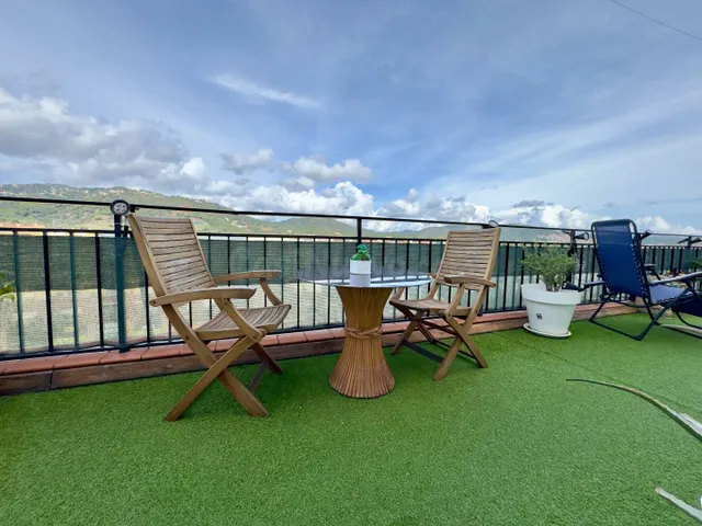 SOBRE ÁTICO CON GRAN TERRAZA EN PINEDA DE MAR - foto 5