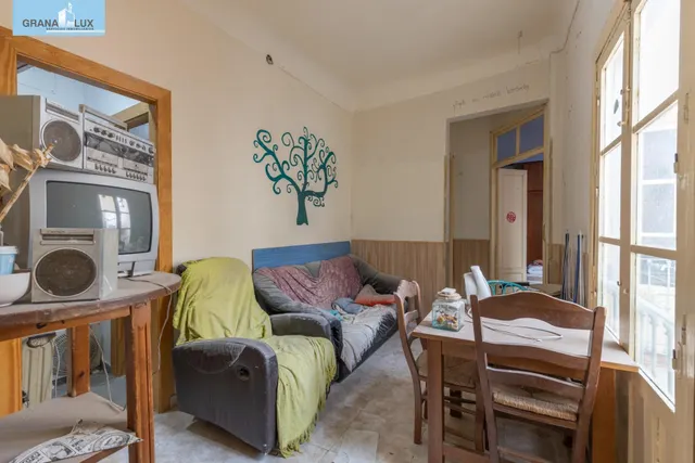 ¡Oportunidad única en el corazón de Granada! — 21