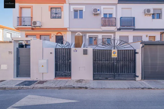 Hijar, Calle Altamira, 3 dormitorios, baño y aseo. — 8
