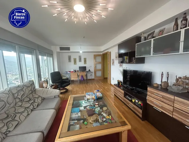 **se vende piso en la rosaleda, Ponferrada** — 6