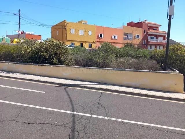 Terreno urbano en Charco del Pino, Granadilla - foto 4