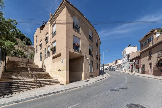 ¡¡Fantástico piso de 7 habitaciones en Bola de Oro!! — 28