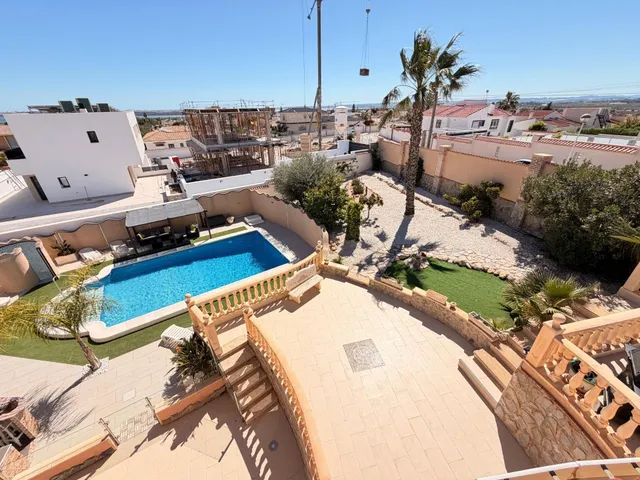 Villa 5 habitaciones 246m² en venta - Centro de la Ciudad Quesada — 33