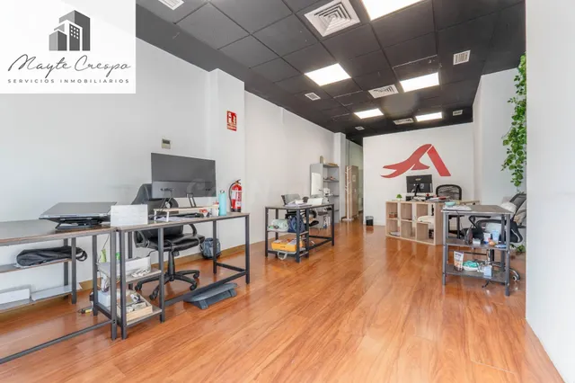 Edificio de 3 plantas destinado a oficinas junto a Centro Co - foto 4