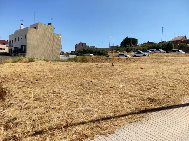 CASA DE OBRA NUEVA — 19