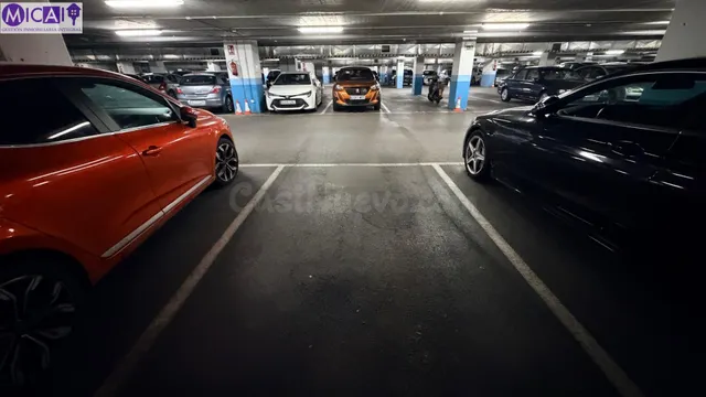 Plaza de parking - zona Loreto — 5