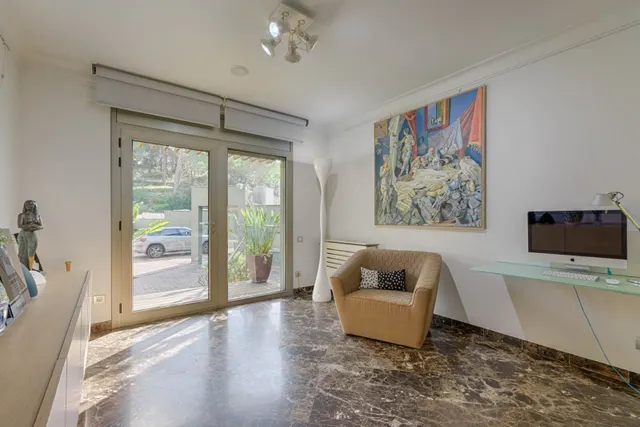 Exclusiva vivienda de alto standing en La Jonquera. — 19