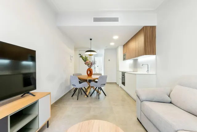 Apartamento céntrico construido en 2024 (aprox. 71 m2 - 3.ª planta) con piscina en la azotea, a solo 250 m de Piscinas Naturales/Playa del Cura, ¡y con licencia turística! — 14