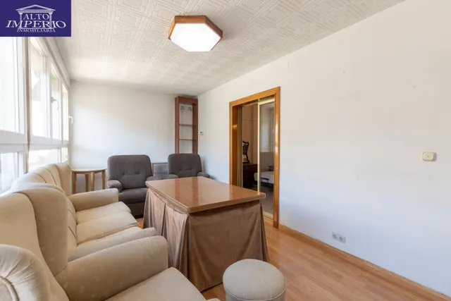 Estupendo piso  en la última planta en calle doctor azpitarte — 7