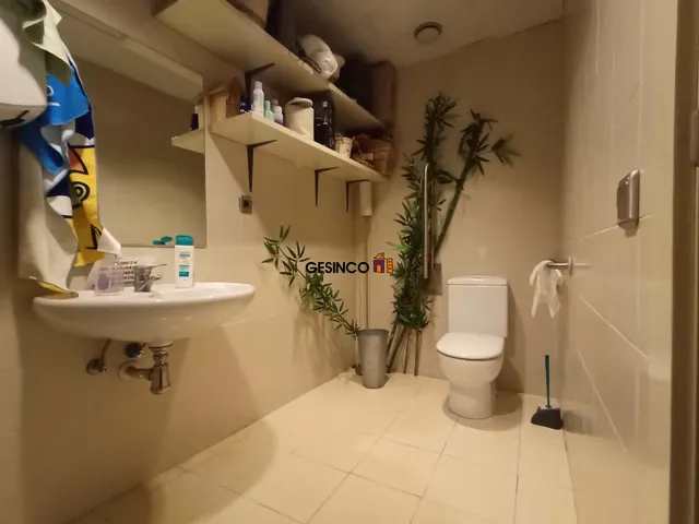 LOCAL COMERCIAL EN VENTA - IDEAL PARA INVERSORES — 5