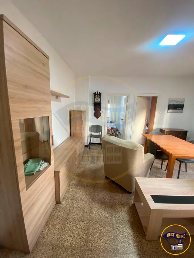 PISO EN ALQUILER PARA FUNCIONARIOS EN EL CENTRO DE CUENCA - foto 2