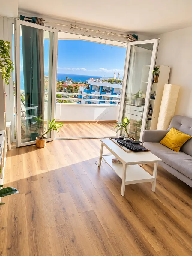 ## Estudio reformado en Amarilla Golf con vistas al mar - foto 2