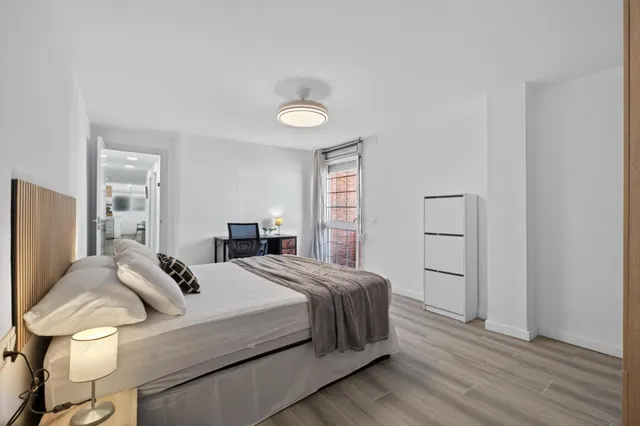 Piso 4 habitaciones 170m² en venta - Juan Carlos I — 16