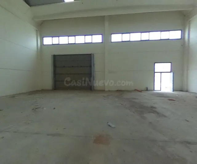 NAVE INDUSTRIAL EN VENTA EN VALLS - foto 2