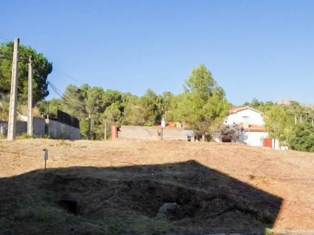 TERRENO URBANO NO CONSOLIDADO EN VENTA EN EL BRUC URB.MONTSERRAT PARK — 5