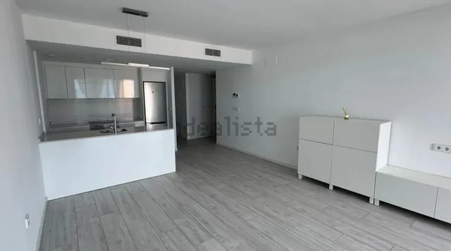 ALQUILER DE EXCELENTE VIVIENDA EN LA EXCLUSIVA ZONA DE PAU V / URBANIZACIÓN CON TODOS LOS SERVICIOS — 6