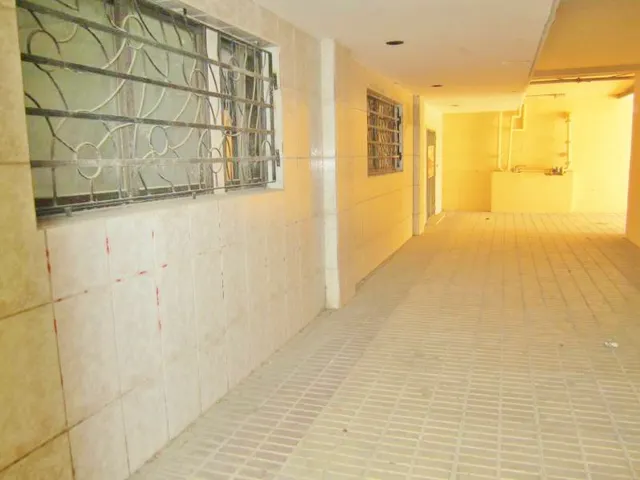 Oportunidad invesores!!! Gran local comercial de 300 metros en la Av. de Denia. — 25