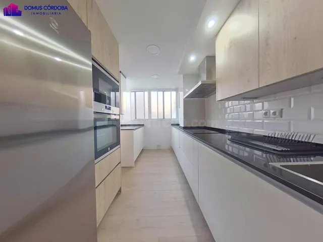 ESPECTACULAR VIVIENDA TOTALMENTE REFORMADO EN LA FUENSANTA J - foto 2