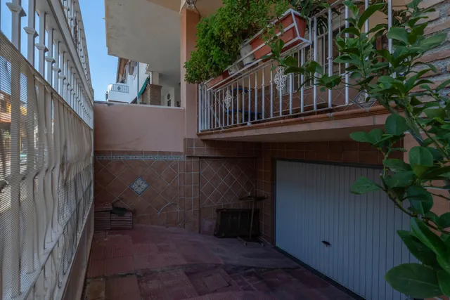 Amplia casa adosada en "la joya"....a escasos minutos del centro de Granada!! — 47