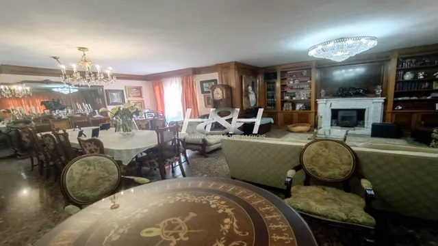 Sensacional villa en urbanización Santa Bárbara. / HH Asesores inmobiliarios. — 29