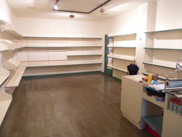 Local comercial — 2