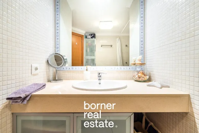 Piso en venta en Calle de Josep Puig i Cadafalch — 45